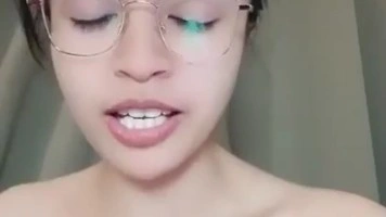Bokep Indo Host Cantik Kacamata Omek Manjah