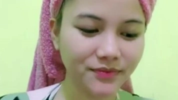 Jilat Puting Susunya Abis Mandi Kimmy Toge Host Agak PHP