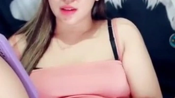 Bokep Indo Sonya Berkacamata Meki Tembem Ngangkang
