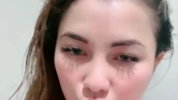 Eca Bohay Live Show Dalam Kamar Mandi