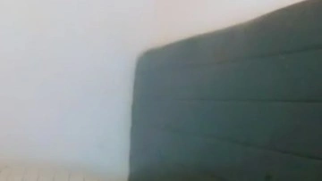 Cewek Cantik Ngangkang Nungging Kelihatan