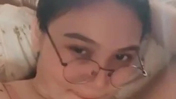 Pap Memek Dari Cewek Berkacamata Makin Narsis Sange