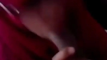 Bokep Indo Tante Jilbab Merah Berkacamata Sepong Kontol