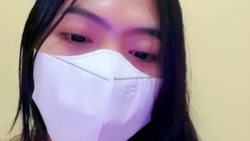 Adhisty Lepas Handuk Remas Susu Ngangkang