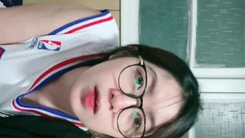 Ryana Cantik Berkacamata Mulai Nakal Remas Buah Dada