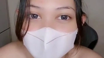 Jelas Banget Uting Yaya Ngangkang ID 15921900 Mango