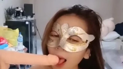 Bokep Indo Remas Toket Goyang Bantal Jilat Dildo