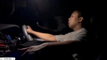 Lagi Viral di Malay Awek Nyepong Pacarnya di Mobil
