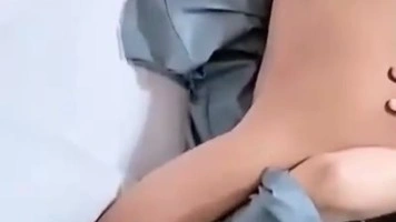 Bokep Jilbab – Tante Hijab Melayani Open BO Suaminya Videoin
