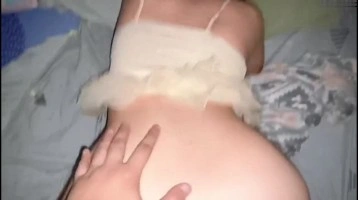 POV Ngentotin Kakak Perempuan Cakep Lagi Tidur Prank Crot