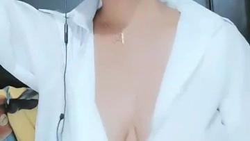 Miss King Tsunade Lokal IGO Nih Toge Bulat