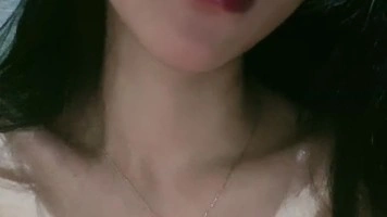 Si Cantik Ayang Pamer Memek Abis Cukur Jembut Mango
