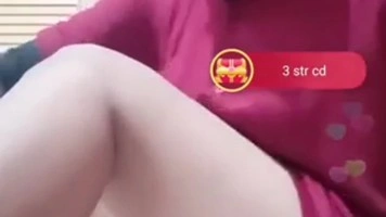 Bokep Indo Yuyu Cewek Jilbab Duduk Pamer Paha Mulus