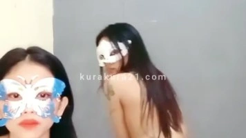 3Some Moni Gantian Nge WOT Om Sampe Crot Dalem Memek 18 Menit