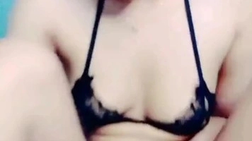 Bokep Indo BabyCa Omek Ngangkang Show