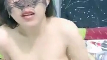 Bokep Indo Mutiara Omek Show Pake Stoking Jaring