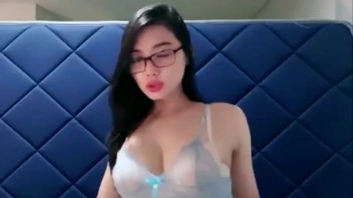 Bokep Julia Montok Colmek Mango Live